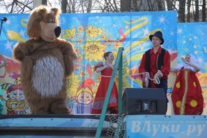 Традиционная весенняя ярмарка прошла в Великих Луках