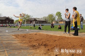 Ученики великолукской Кадетской школы стали победителями в командном зачете на Открытом Чемпионате и Первенстве по легкой атлетике (фото)