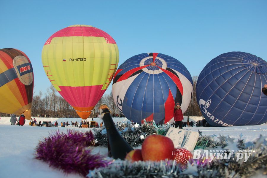 Великолукские пилоты присоединились к Рождественской фиесте «Яблоки на снегу» (ФОТО)