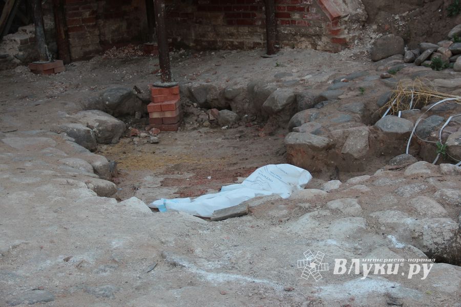 Реконструкция Великолукской крепости продолжается (ФОТО)