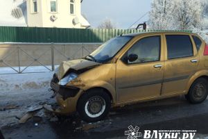 Движение на 3-й Ударной затруднено из-за ДТП (фото)