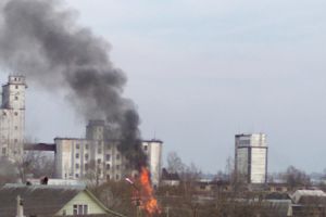 В Великих Луках горел дом (ВИДЕО + ФОТО)