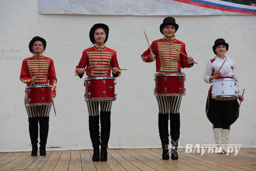 Лучшие мажоретки и барабанщицы награждены (ФОТО)