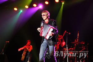 Концерт Евгения Григорьева прошел в Великих Луках