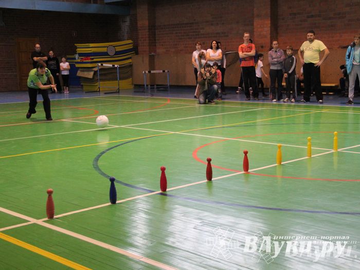 В Великих Луках определили самую спортивную семью (фото)