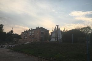 ​В Великих Луках продолжают реконструировать памятник в честь 800-летия города (фото)