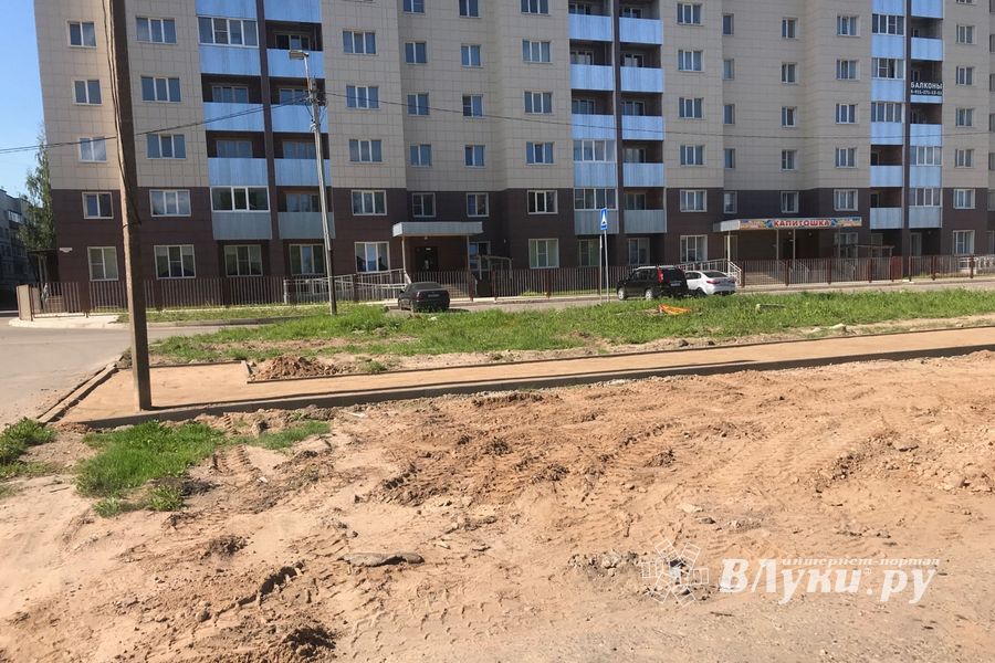 На ул. Пескарёва наконец появится тротуар (ФОТО)