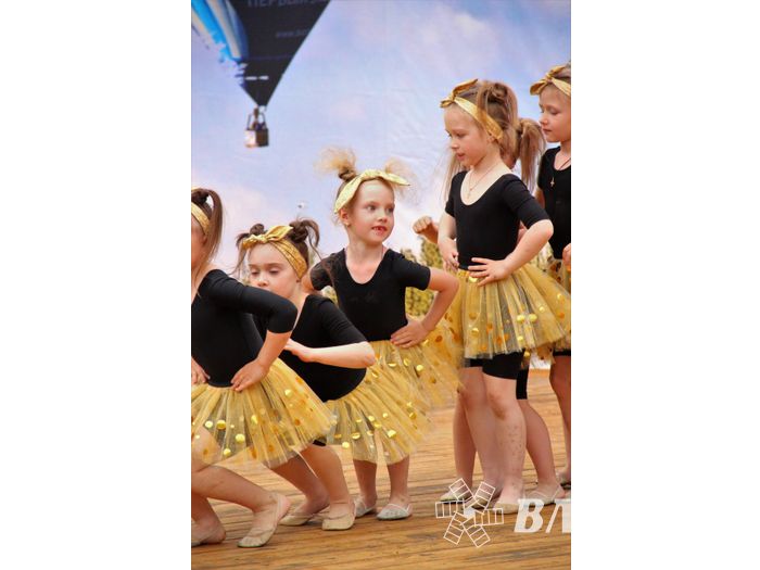 В Великих Луках День России отметили большим концертом (ФОТО)