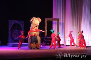 ​В городском ДК им. Ленина состоялась премьера музыкальной сказки «Буратино»