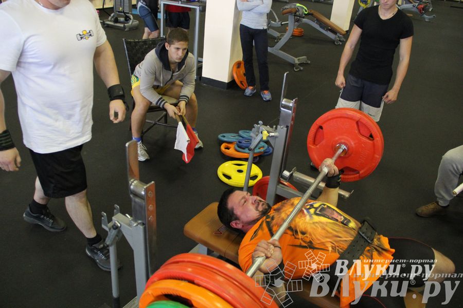 Первенство города по классическому жиму штанги и армлифтинг