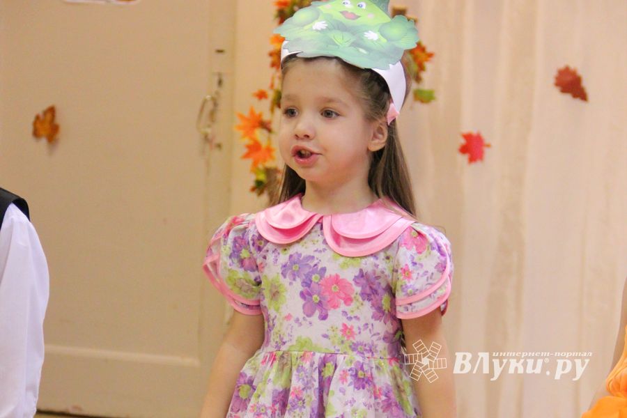 В детском саду №16 прошёл осенний утренник (ФОТО)