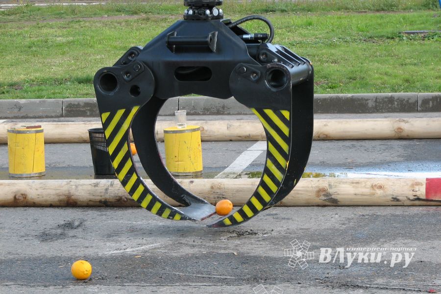 Международный конкурс профессионального мастерства «Лучший оператор гидроманипулятора – 2014»