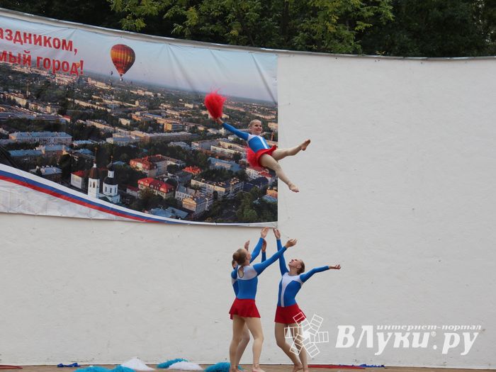 Лучшие мажоретки и барабанщицы награждены (ФОТО)
