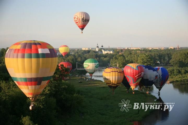 Открытие XVII Международной встречи воздухоплавателей в Великих Луках. Фото ФВС