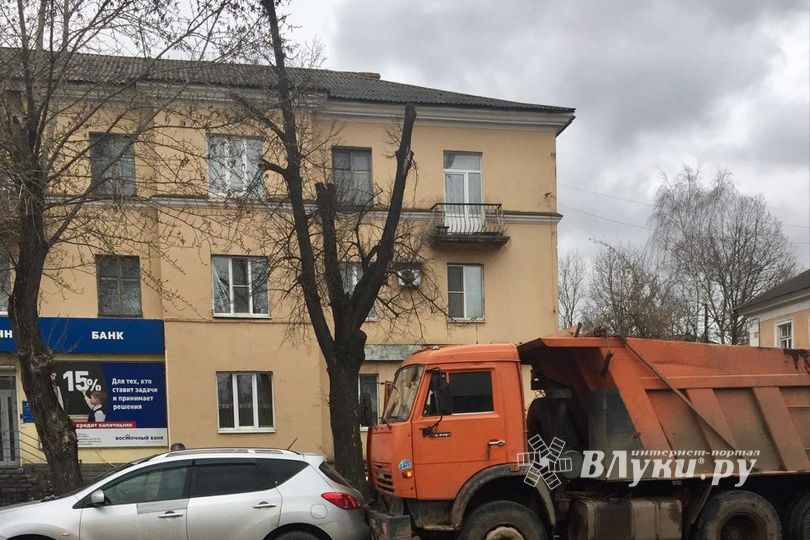 Фотофакт: ДТП в Великих Луках