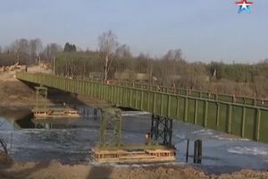 Военные инженеры сдали в эксплуатацию автодорожный мост через Западную Двину