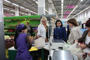 В Великих Луках проверили бахчевые (ФОТО)