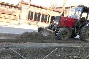 Чистота и пробки: Великие Луки приводят в порядок (ФОТО)