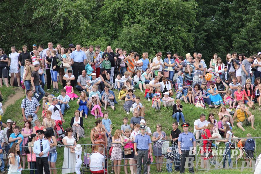 Открытие 19-й Международной встречи воздухоплавателей в Великих Луках