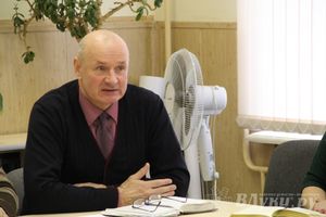 В Великих Луках состоялся семинар на тему временного трудоустройства подростков (фото)