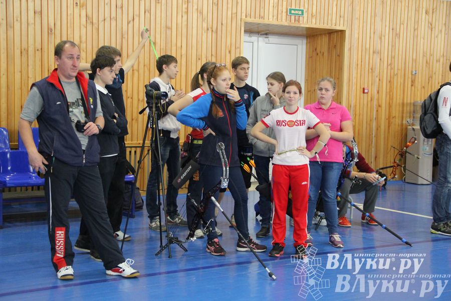 Великолучанка Александра Савенкова стала обладательницей золота на всероссийских соревнованиях по стрельбе из лука (фото)