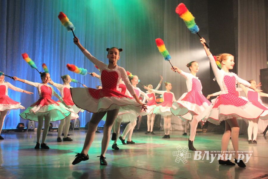 Юные артисты ГДК им. Ленина отметили «Мамин день» (ФОТО)