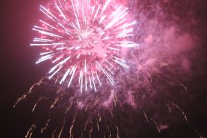 Великие Луки к встрече Нового года готовы (ФОТО)