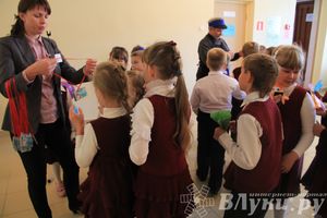 Великолукских лицеистов посвятили в «Маленькие мастера»