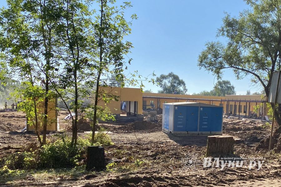 Будущий госпиталь «обзавелся» стенами (ФОТО)