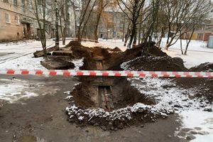 В Великих Луках восстанавливают теплоснабжение на улице Зенцовской (ФОТО)