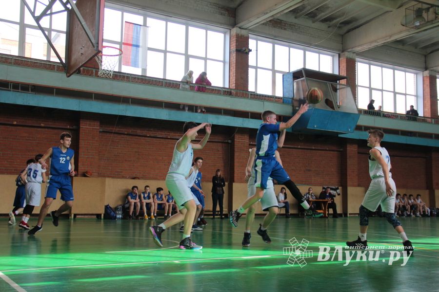 Великолучане завоевали золото финальных соревнований по баскетюолу 11-й областной Спартакиады (ФОТО)