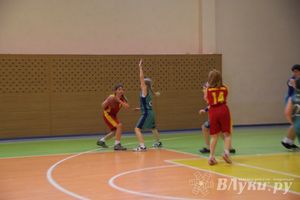 Великолукские баскетболисты стали победителями междугородних соревнований по баскетболу