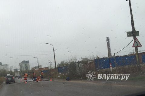 На ул. Промышленная ведутся дорожные работы