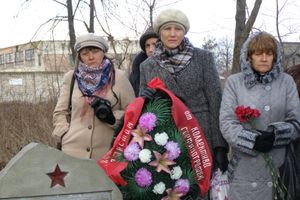 В Великих Луках сегодня вспоминали героев-подпольщиков (ФОТО)