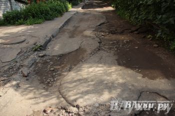 Еще несколько дворов в Великих Луках отремонтируют к октябрю (фото)