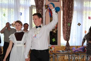 В Великих Луках прозвенели «Последние звонки»