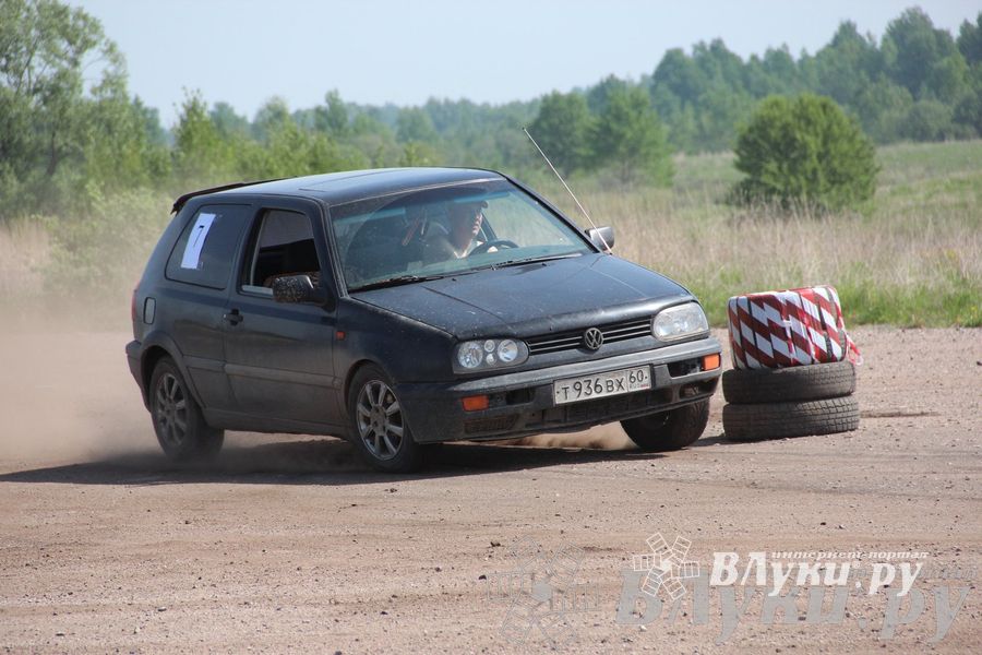 II Официальный этап Первенства г. Великие Луки — Новосокольники по Авто Спринт-слалому (фото)