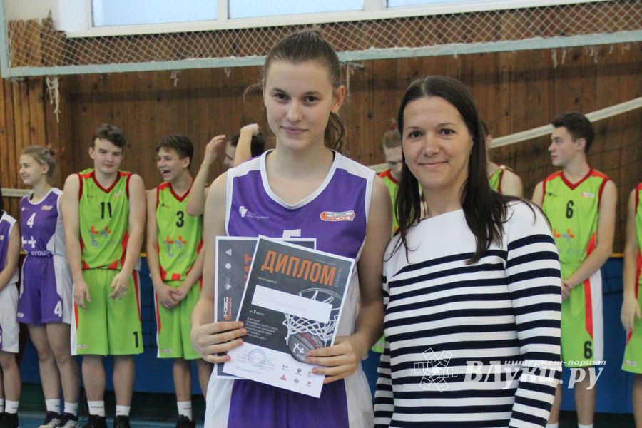 В Великих Луках прошёл дивизиональный этап лиги «КЭС-БАСКЕТ» (ФОТО)