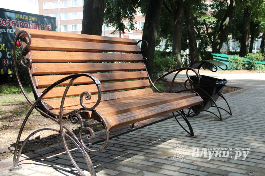 Великие Луки: краски, парки и «движение затруднено» (ФОТО)