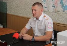Сотрудников великолукского отдела ГИБДД поздравили с праздником (ФОТО)