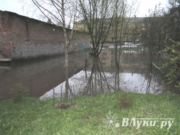 Губернатору напомнили про жёсткий контроль за подтоплениями в Великих Луках