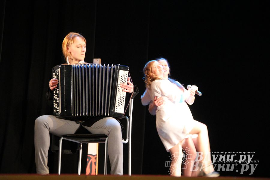 Великолукские КВНщики «перезагрузились» (фото)