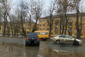 ДТП на выезде с АЗС на проспекте Гагарина (ФОТО)