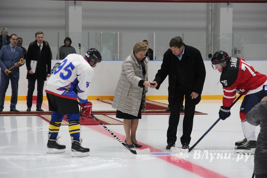 В Великих Луках открыли «Айсберг» (ФОТО)