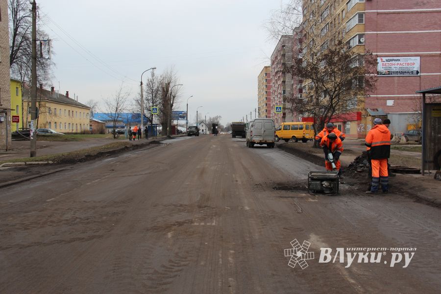 Улица Холмская закрылась для движения (ФОТО)