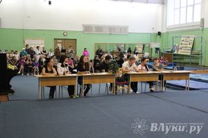 В Великих Луках состоялось Первенство по командной гимнастике (фото)