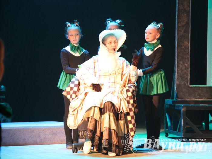 ​В городском ДК им. Ленина состоялась премьера музыкальной сказки «Буратино»