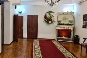 Участники фотоконкурса «Ми-ми-мишки» посетили экскурсию «Тайны закулисья» (ФОТО)