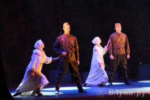 Государственный ансамбль «Русский Север» представил в Великих Луках мюзикл «Василий Теркин» 