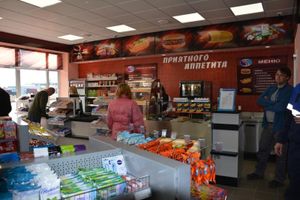 У деревни Неёлово открылась новая автозаправочная станция (фото)